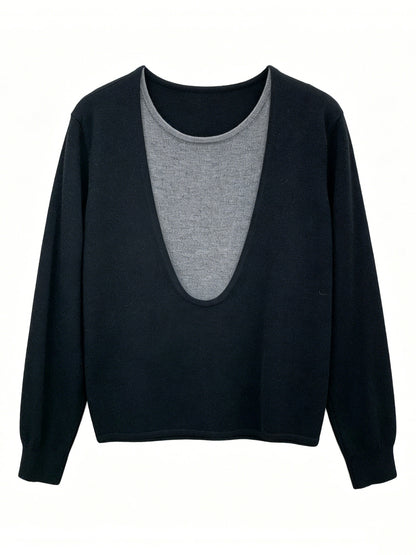 DEEP V-NECK KNIT TOP