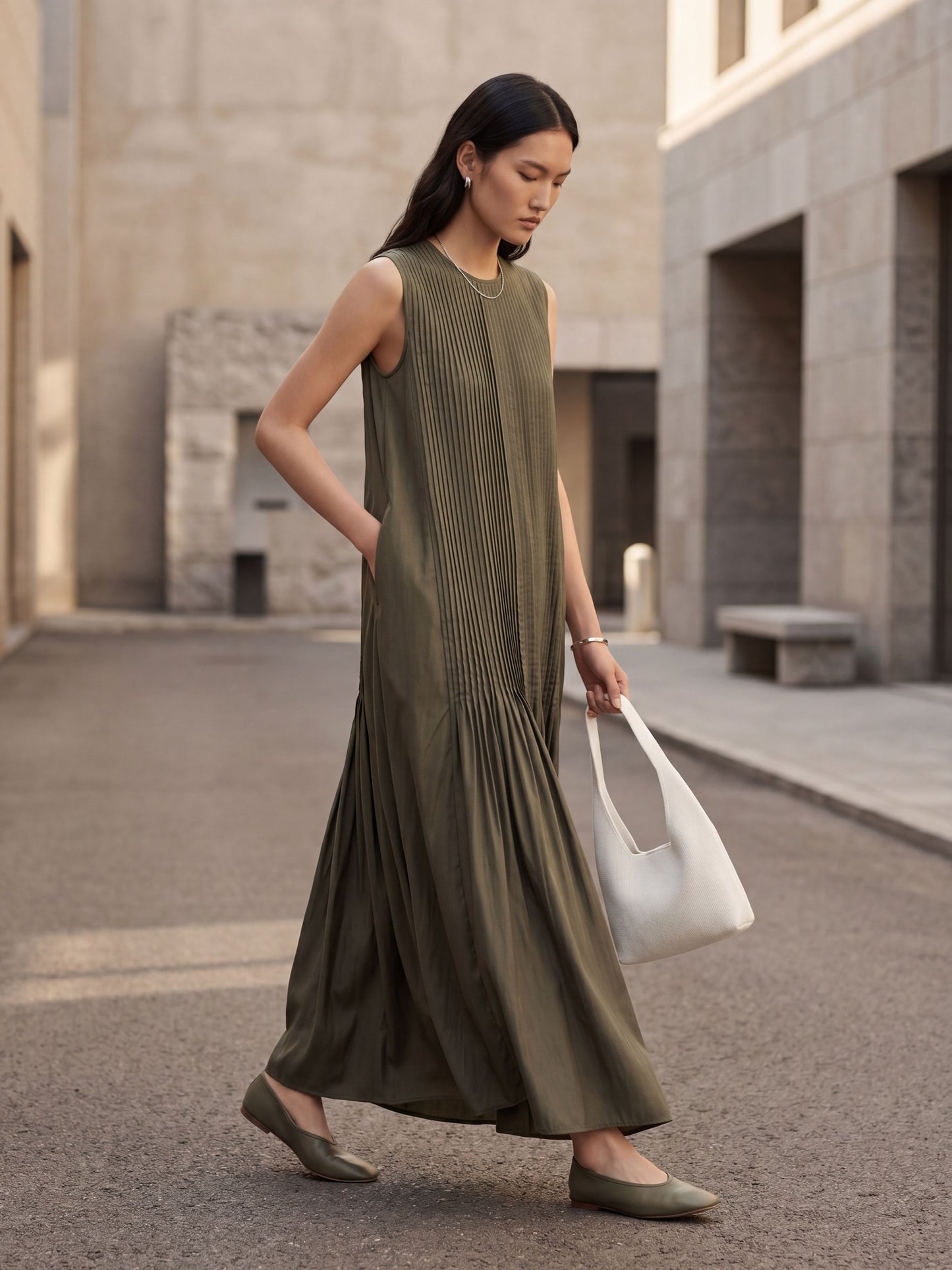 OLIVE GREEN TEXTURED SLEEVELESS JUMPSUIT
